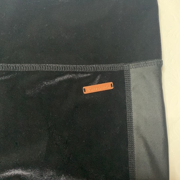 Sweaty Betty Velvet Fashion Leggings - Picture 4 of 7